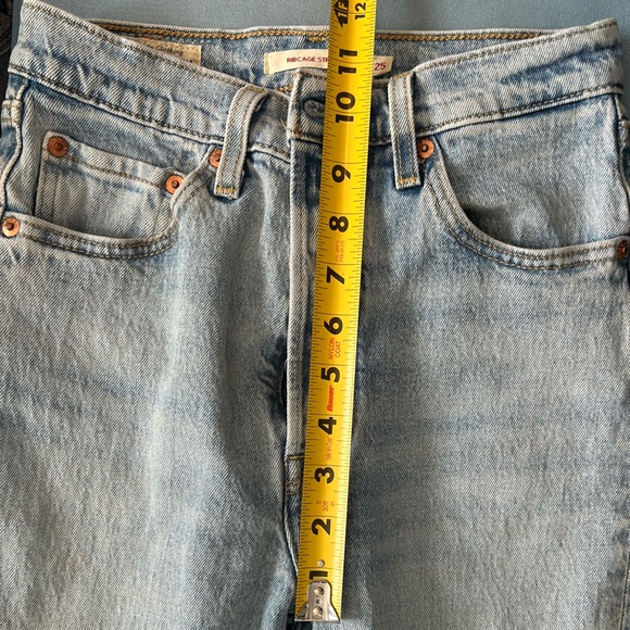Levi’s Ribcage Straight 25x29 High Rise - Picture 5 of 10